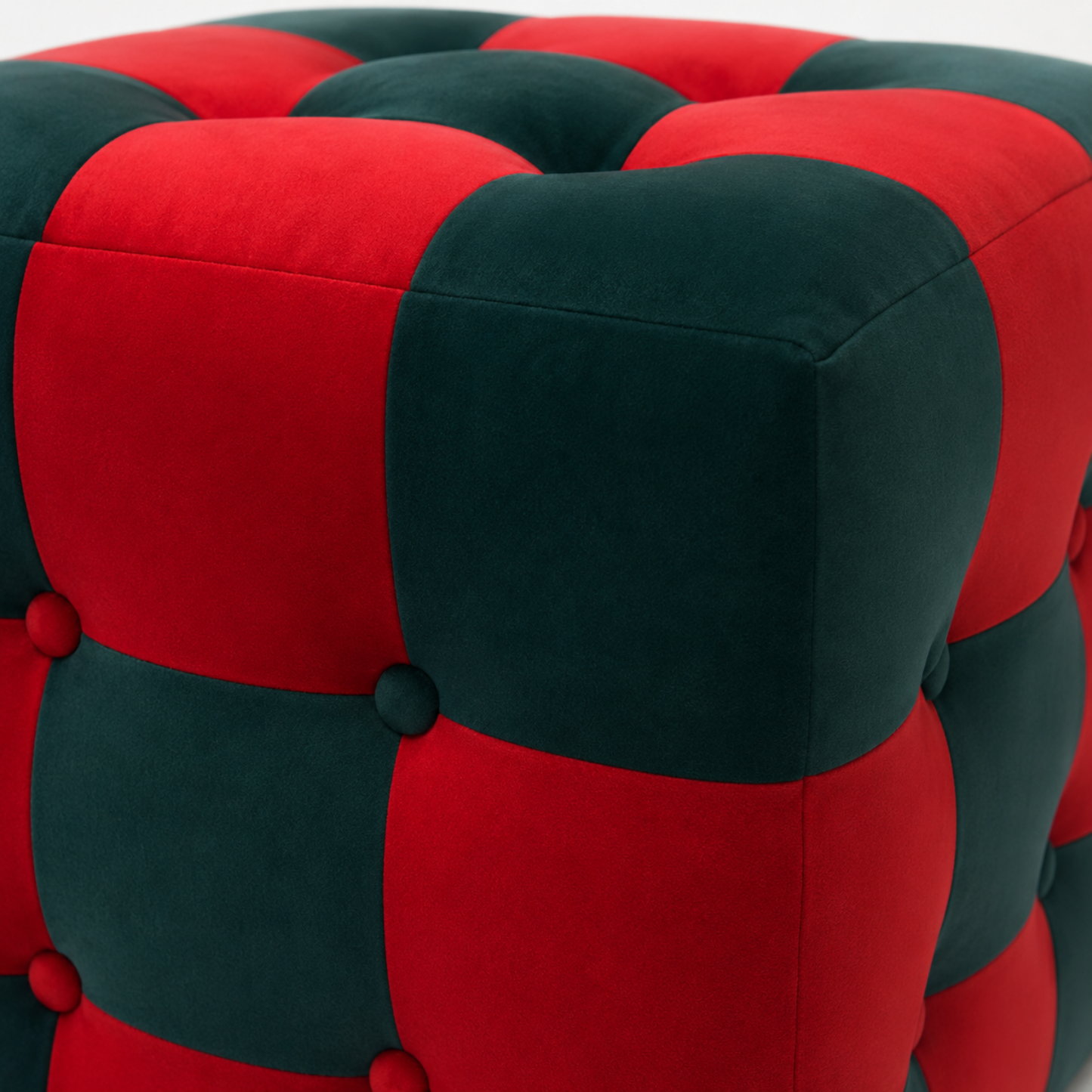 Yeşil-Kırmızı  Patchwork Puf
